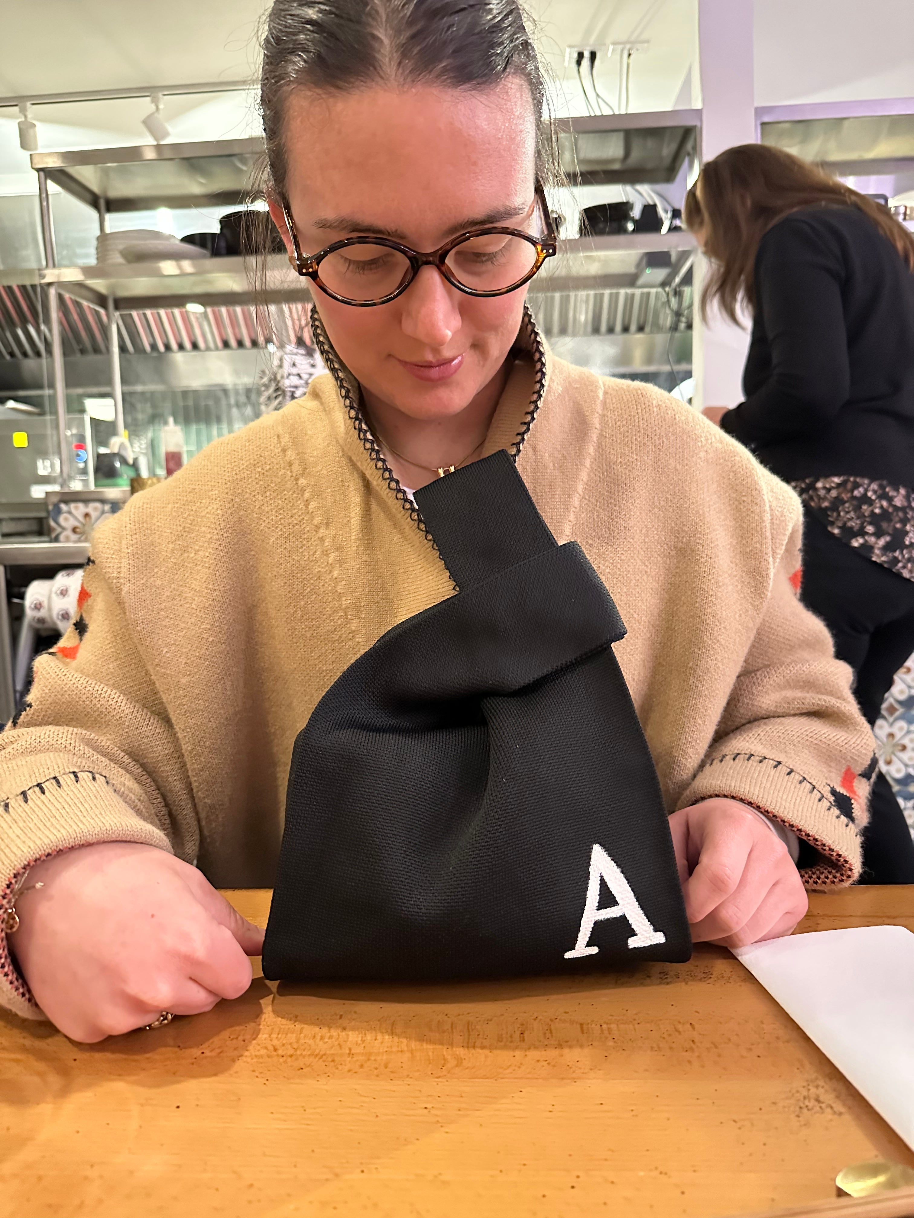 The New York - Knot Clutch